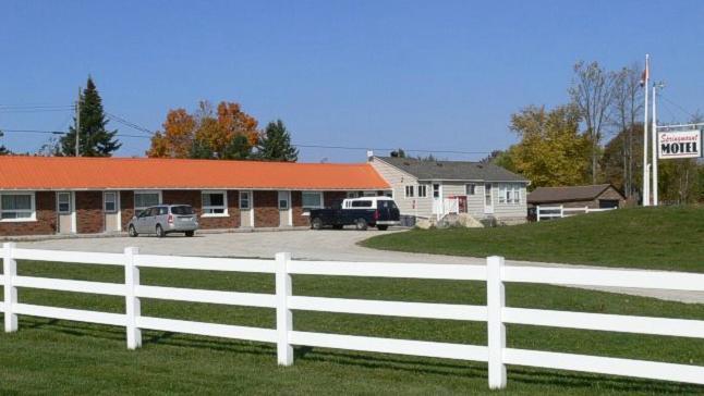 Springmount Motel Owen Sound Eksteriør billede