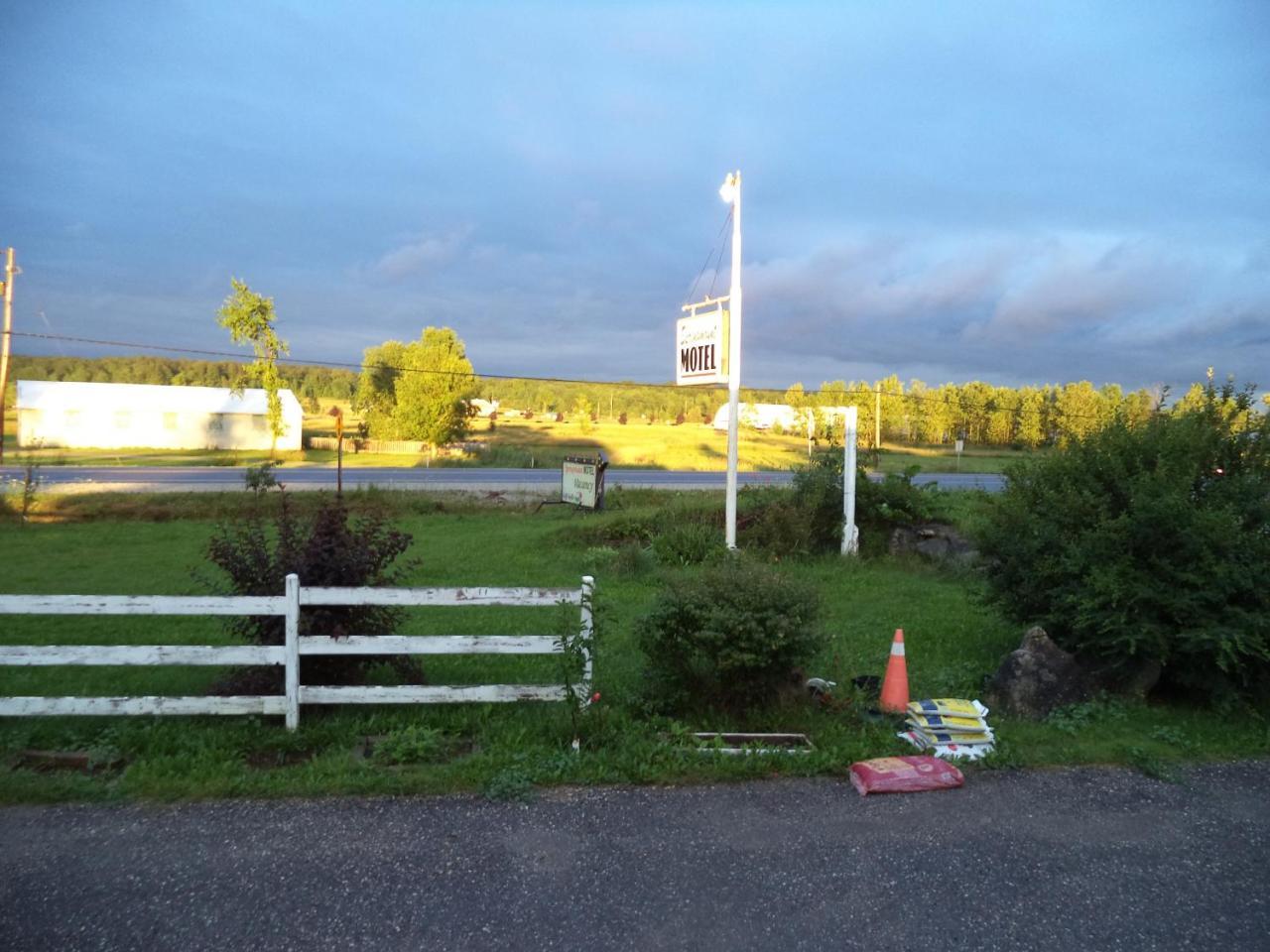 Springmount Motel Owen Sound Eksteriør billede